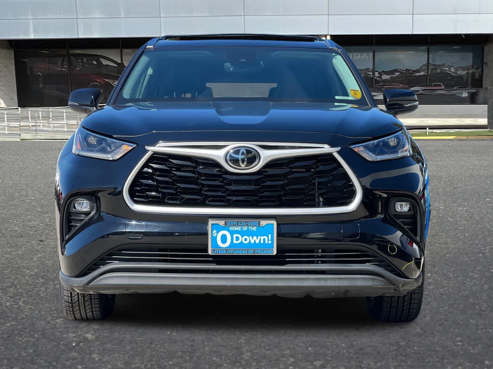 Thumbnail: 2021 Toyota Highlander - 11