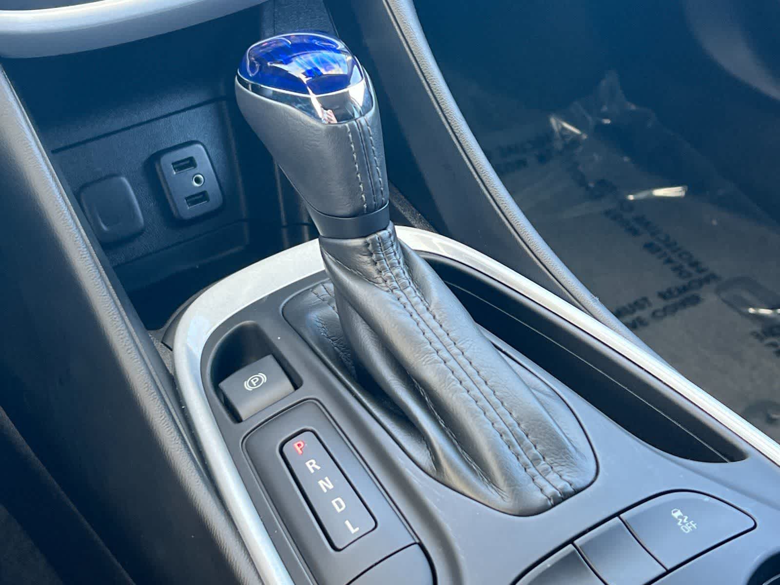 Thumbnail: 2017 Chevrolet Volt - 21