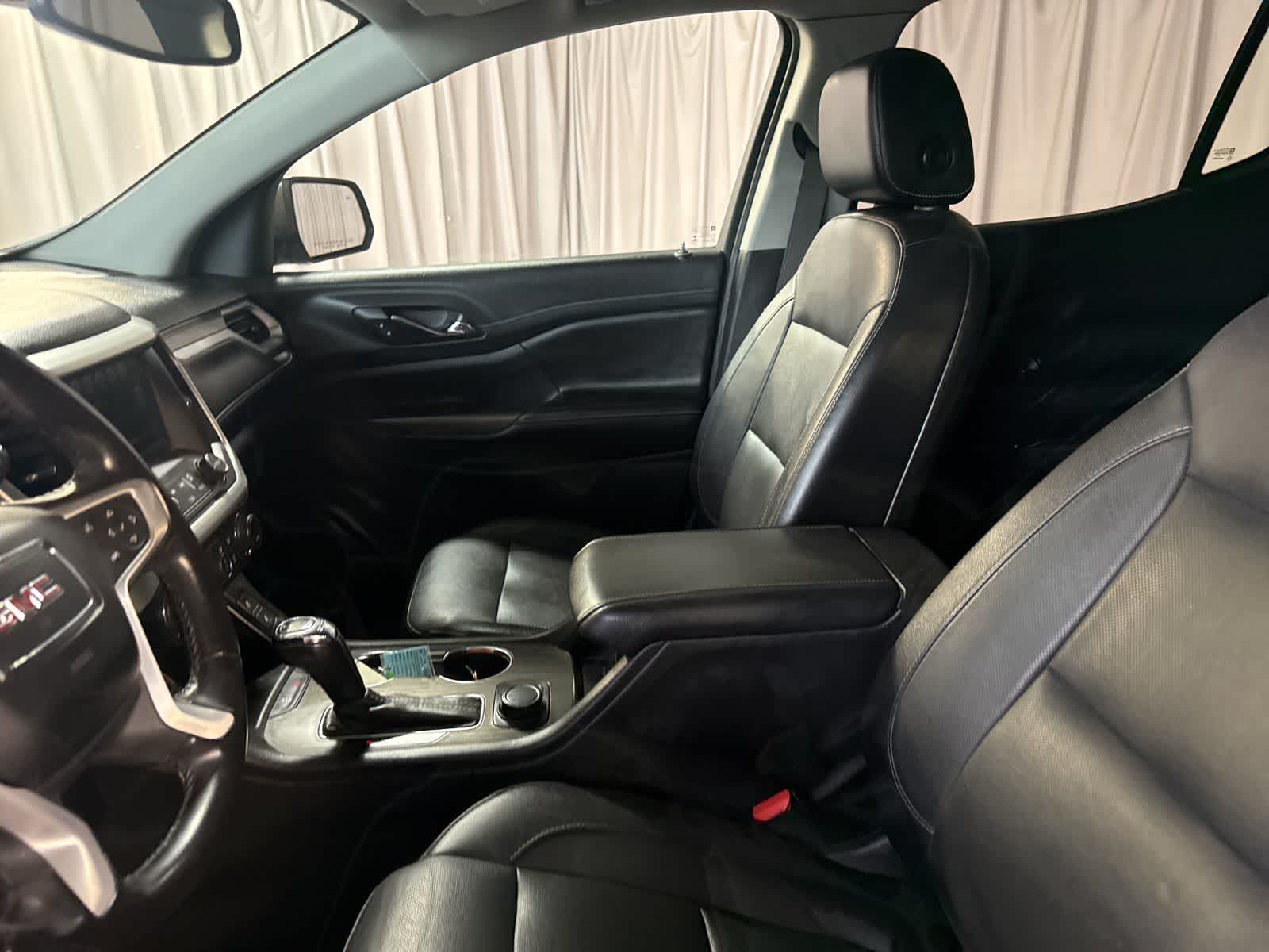 Thumbnail: 2019 GMC Acadia - 21