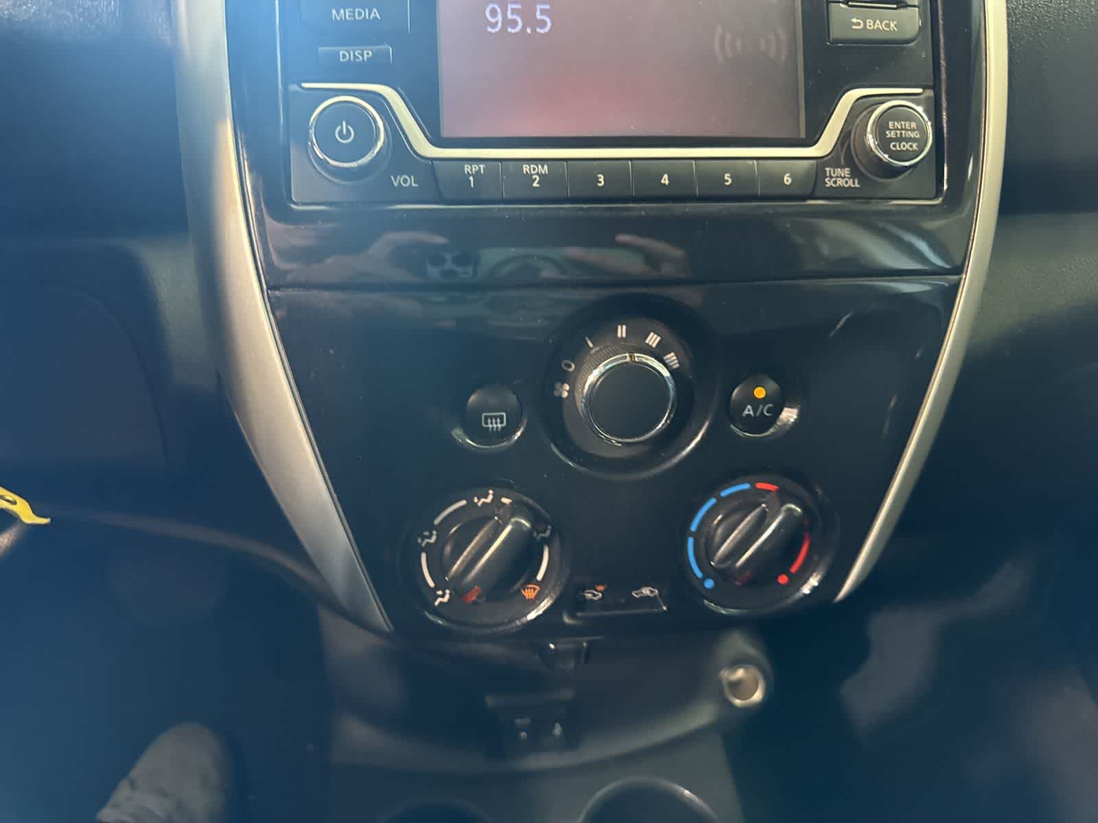 Thumbnail: 2018 Nissan Versa - 24