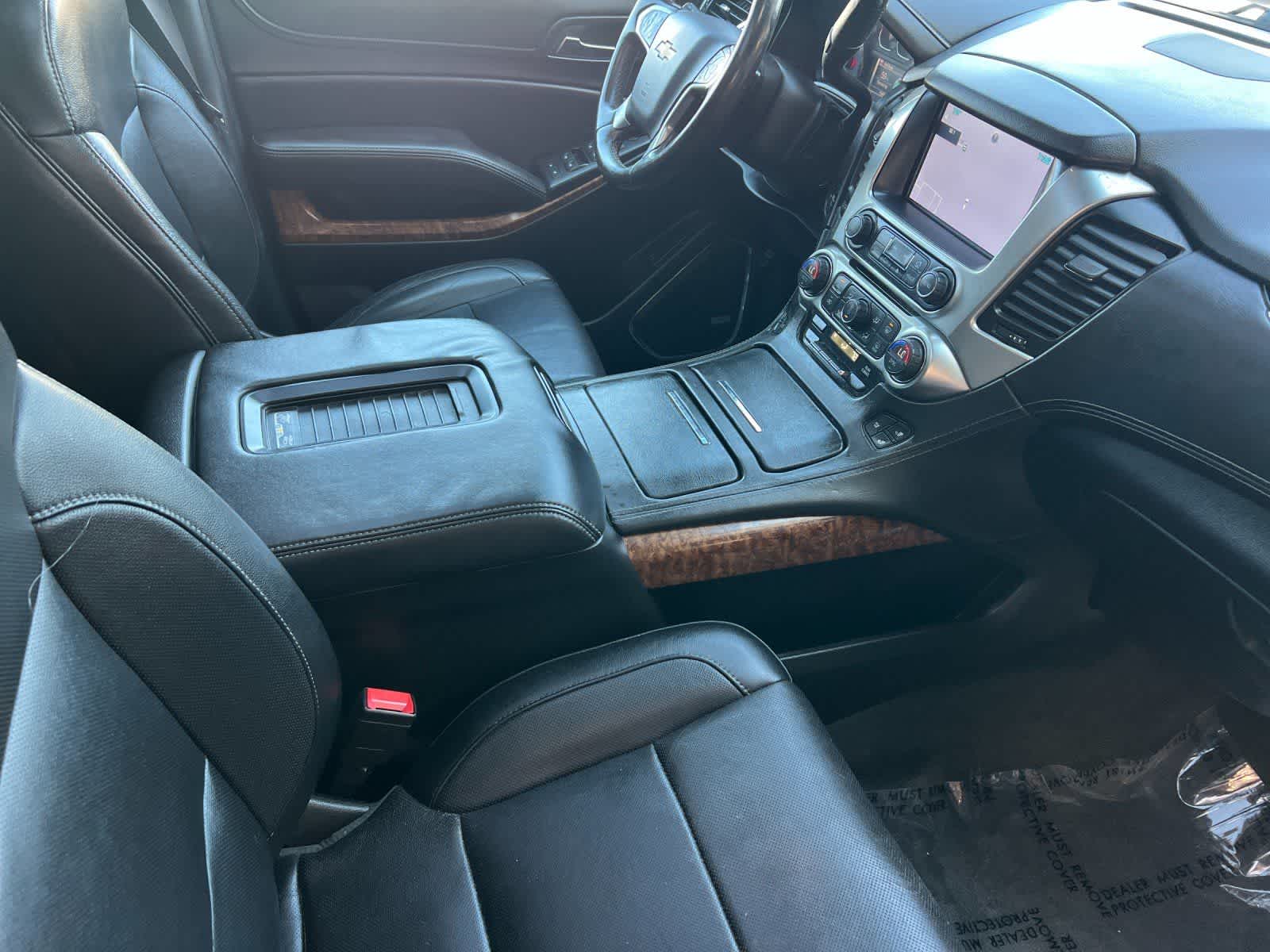 Thumbnail: 2015 Chevrolet Suburban - 19