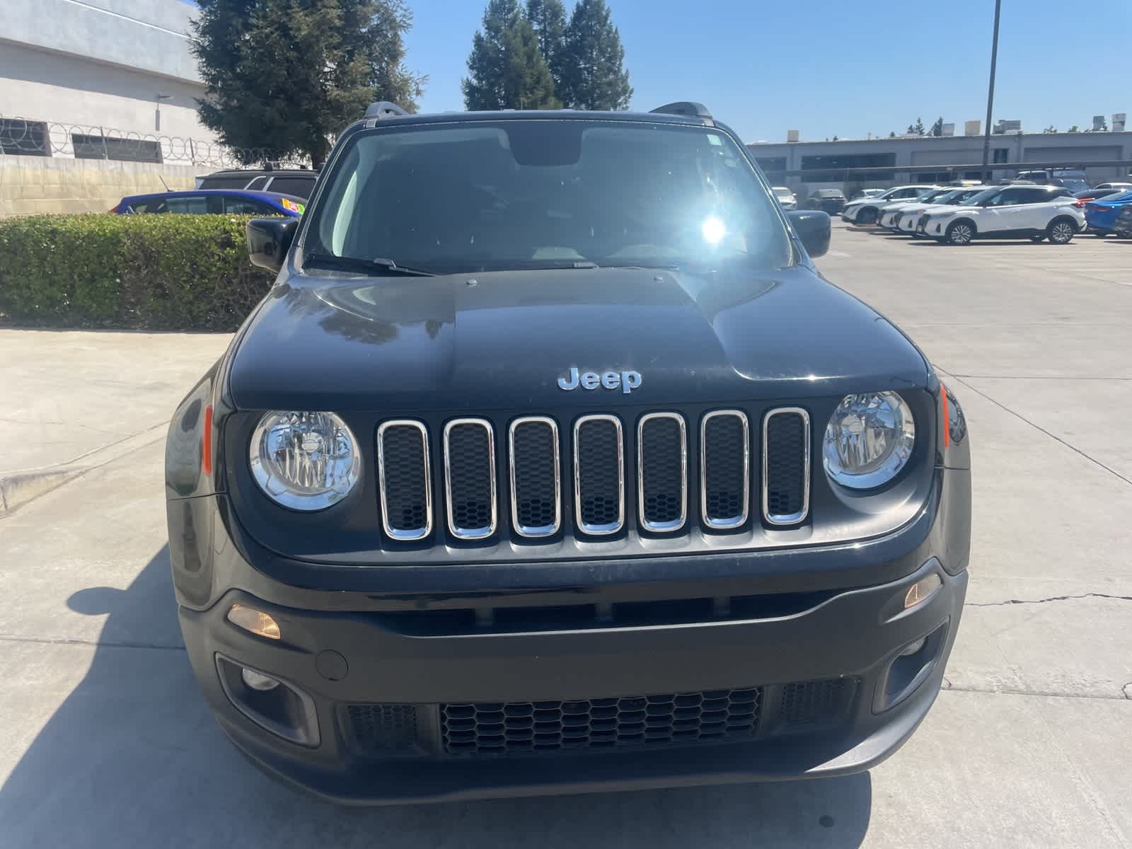 Used 2018 Jeep Renegade Latitude with VIN ZACCJABH2JPH88312 for sale in Fresno, CA