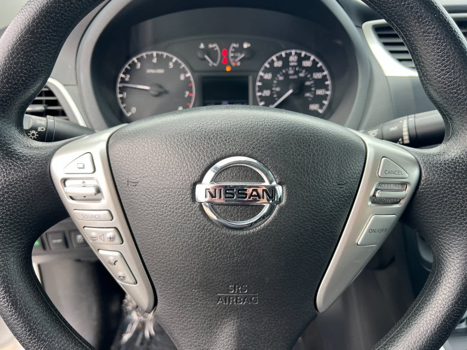 Thumbnail: 2016 Nissan Sentra - 20