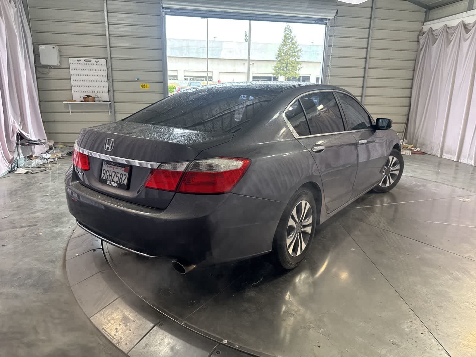 2015 Honda Accord LX photo 4