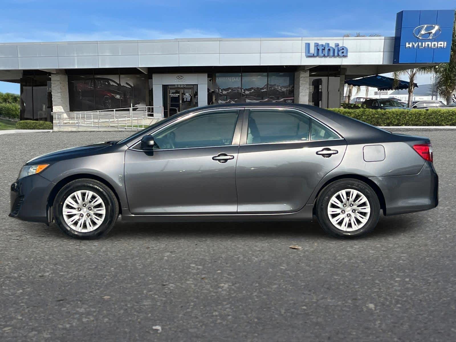 Thumbnail: 2014 Toyota Camry - 6