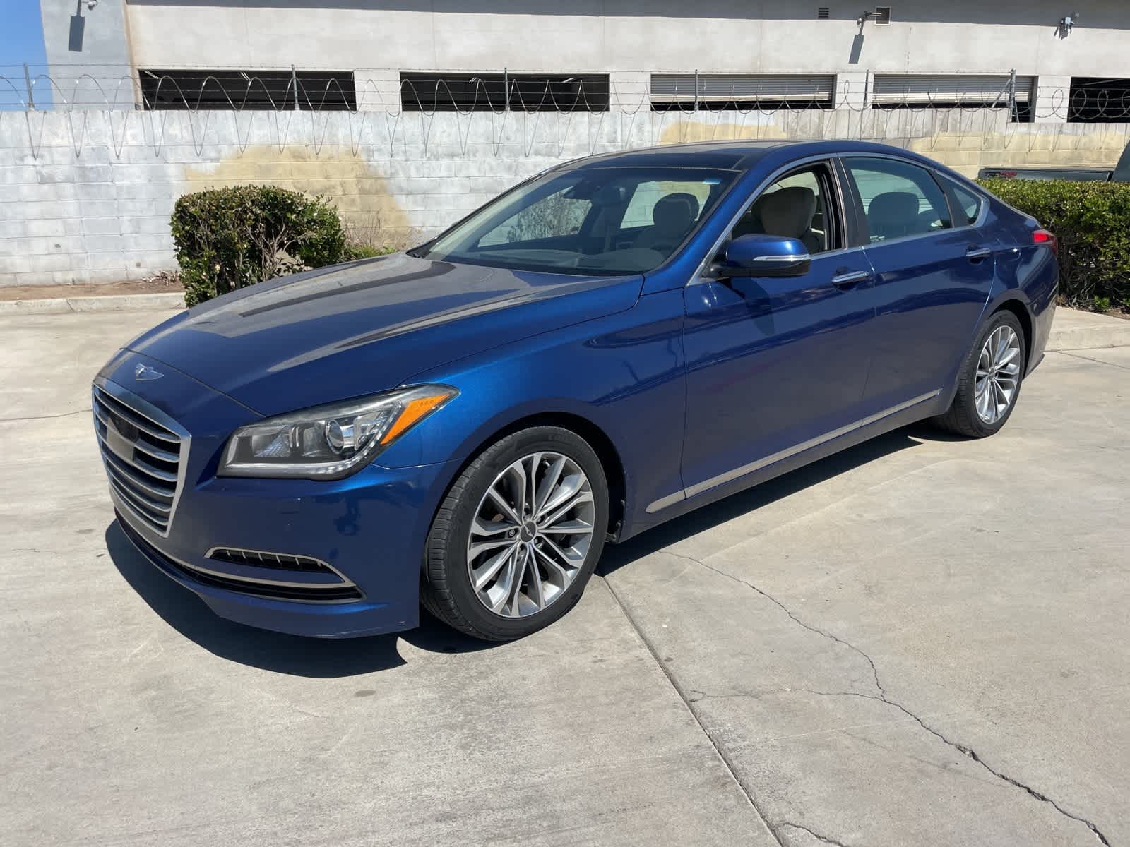 Used 2015 Hyundai Genesis Base with VIN KMHGN4JE3FU101936 for sale in Fresno, CA