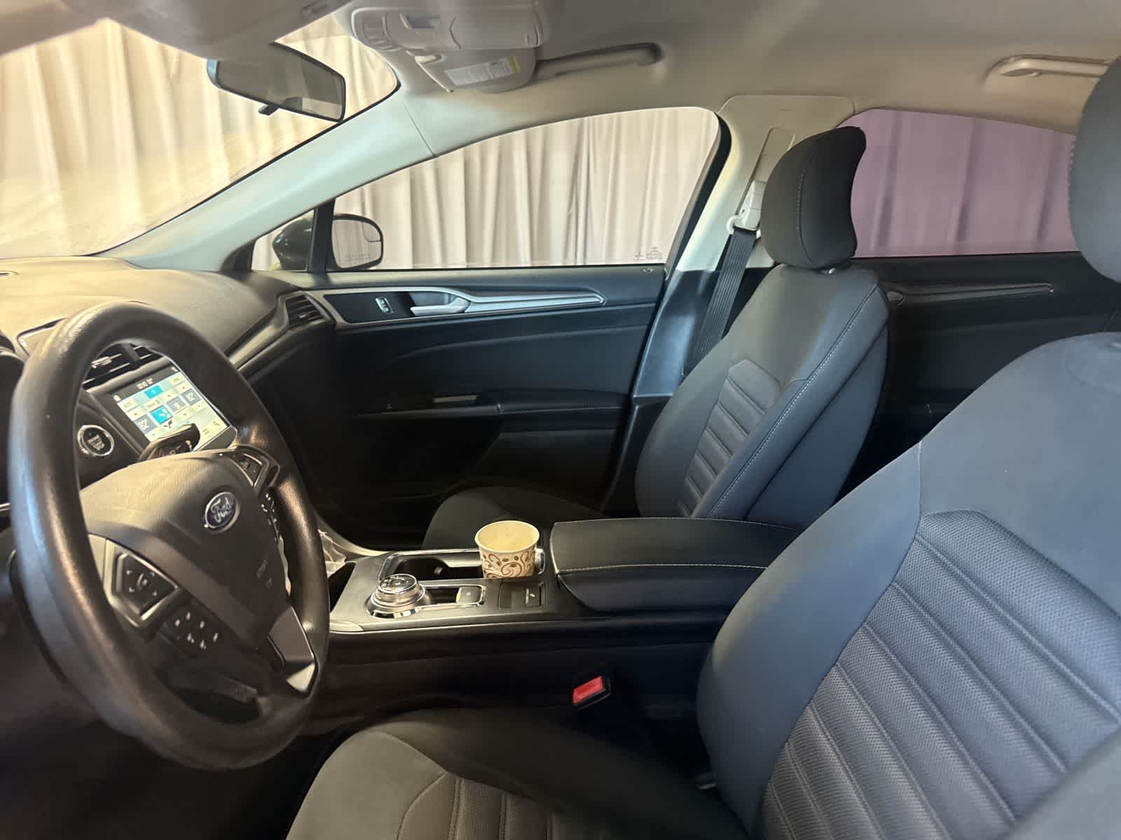 Thumbnail: 2017 Ford Fusion - 19