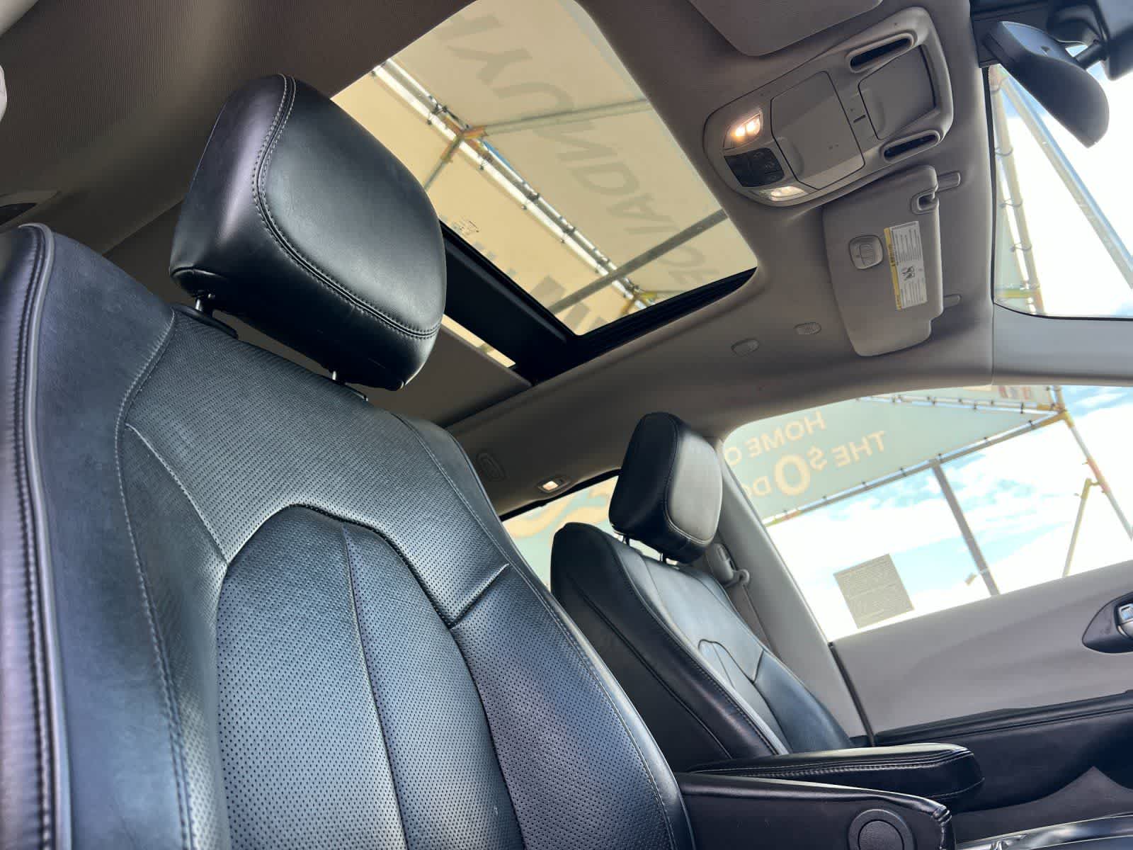 Thumbnail: 2020 Chrysler Pacifica - 18