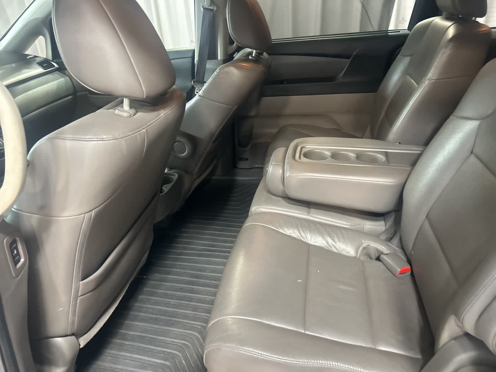 Thumbnail: 2016 Honda Odyssey - 18