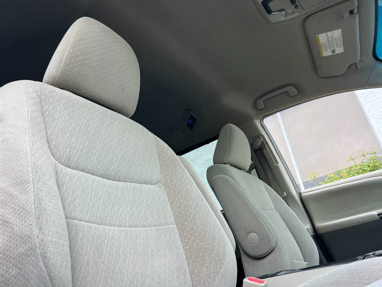 Thumbnail: 2017 Toyota Sienna - 18