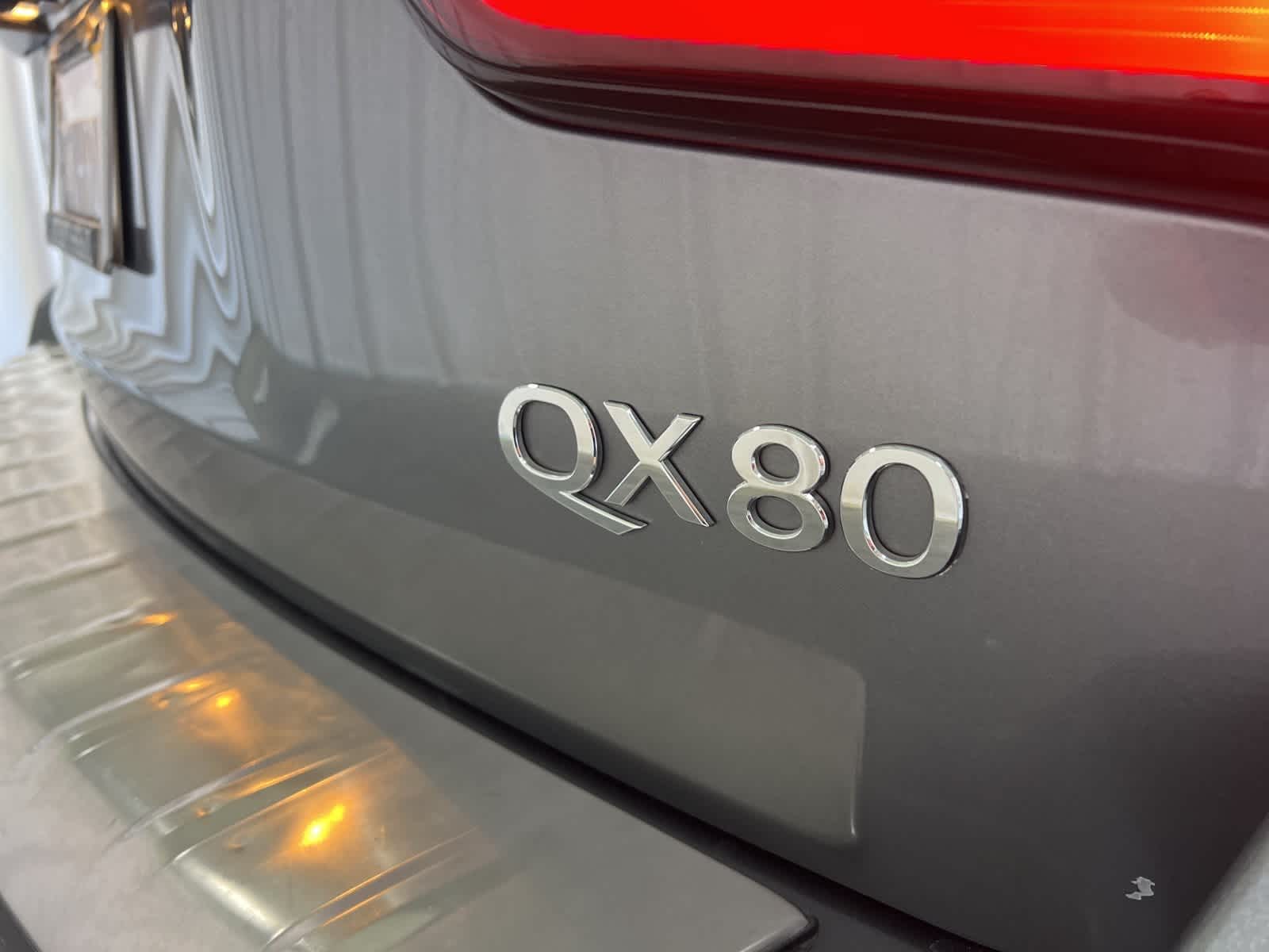 Thumbnail: 2018 INFINITI QX80 - 12