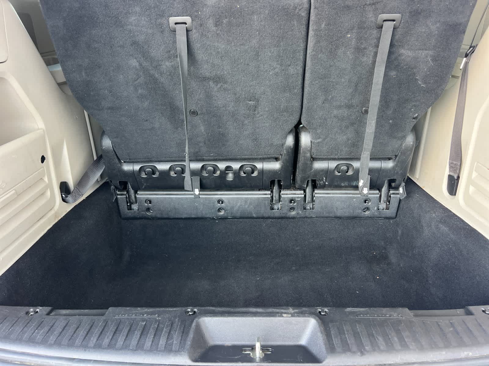 Thumbnail: 2019 Dodge Grand Caravan - 16