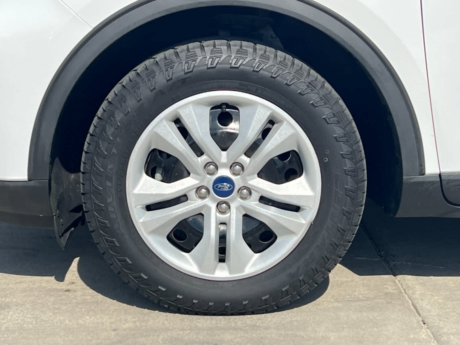 Thumbnail: 2021 Ford Escape - 25