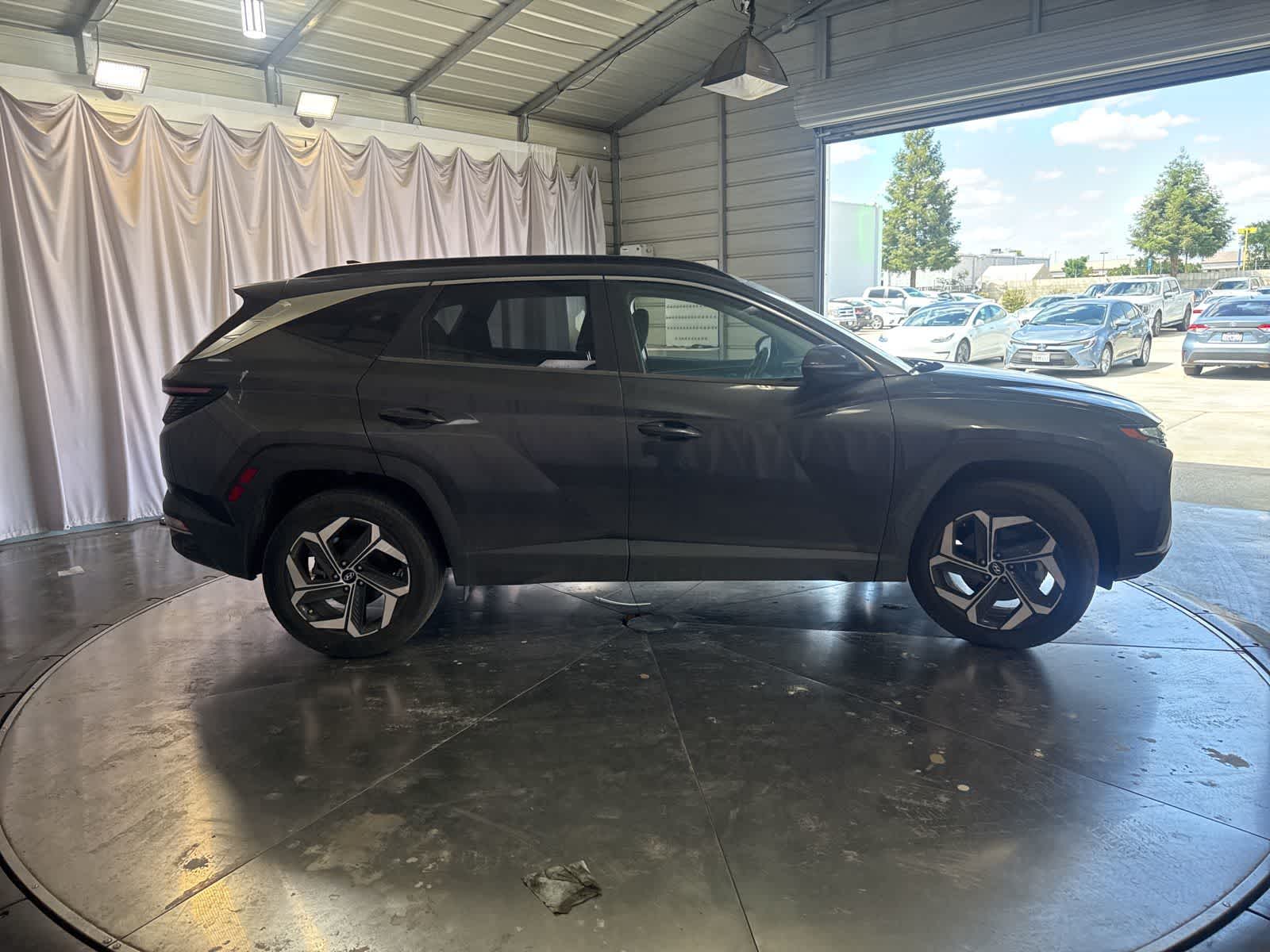 2022 Hyundai Tucson SEL photo 2