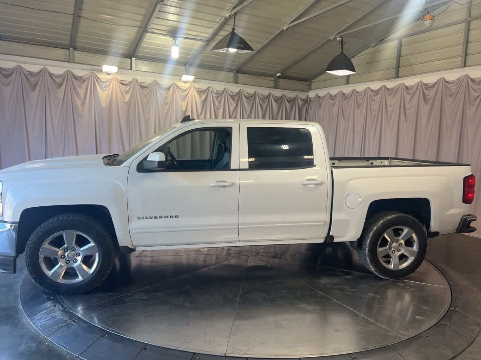 Thumbnail: 2018 Chevrolet Silverado 1500 - 8