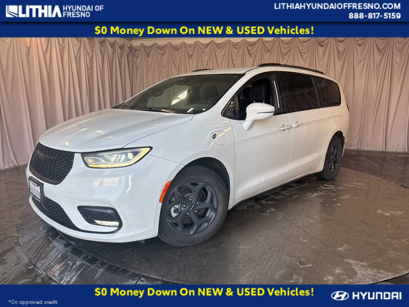 2021 Chrysler Pacifica Hybrid Touring -
                  Fresno, CA