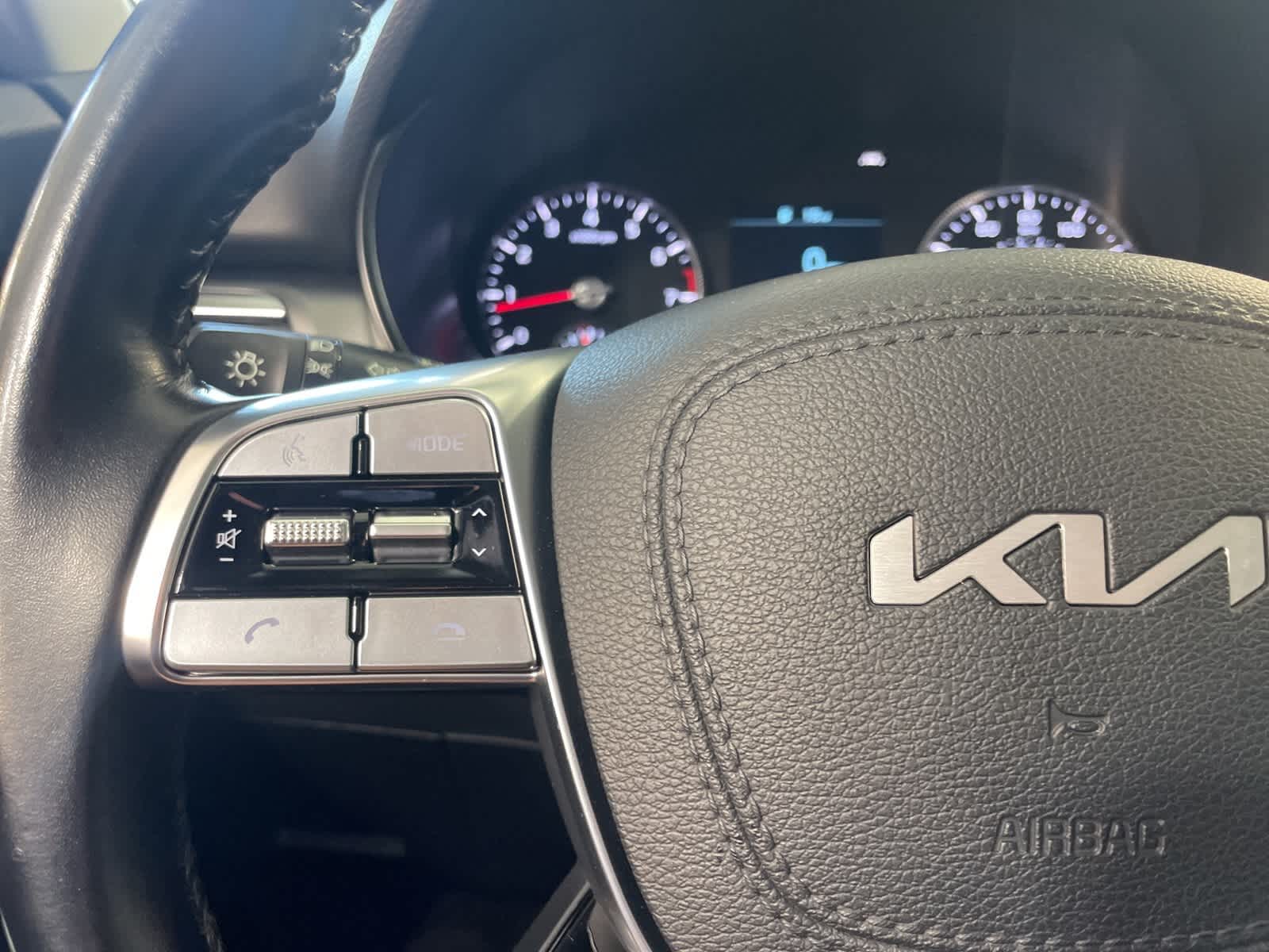 Thumbnail: 2022 Kia Telluride - 28