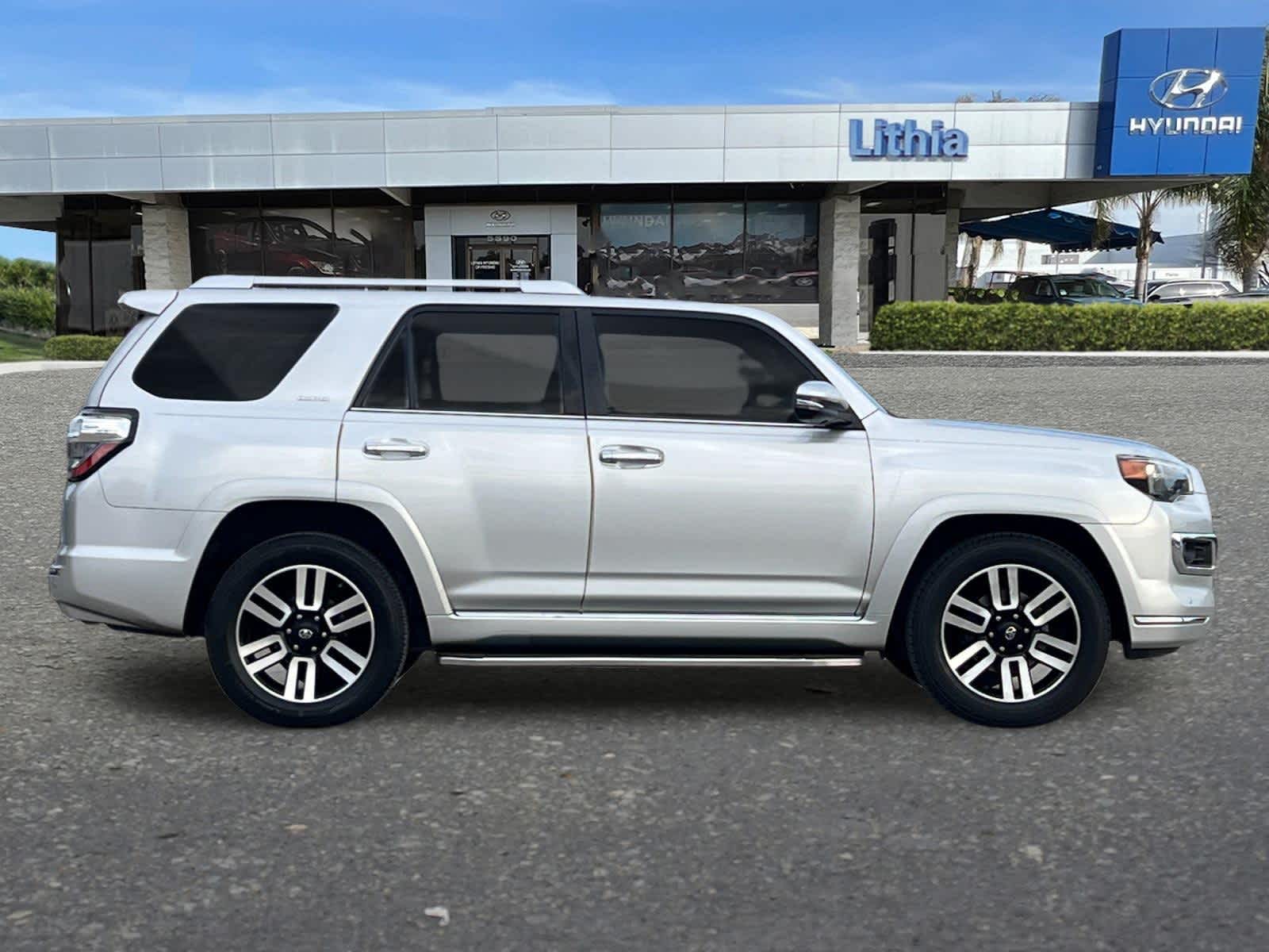 Thumbnail: 2016 Toyota 4Runner - 8