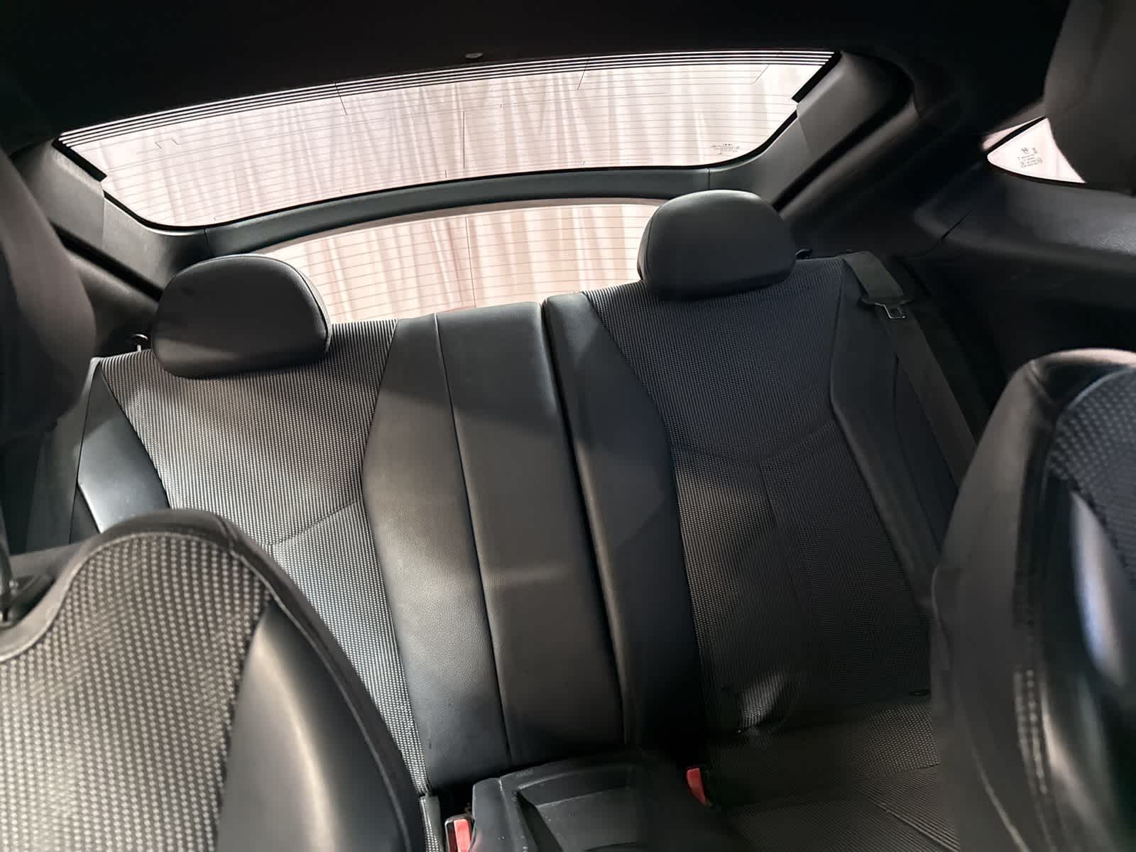 Thumbnail: 2016 Hyundai Veloster - 24