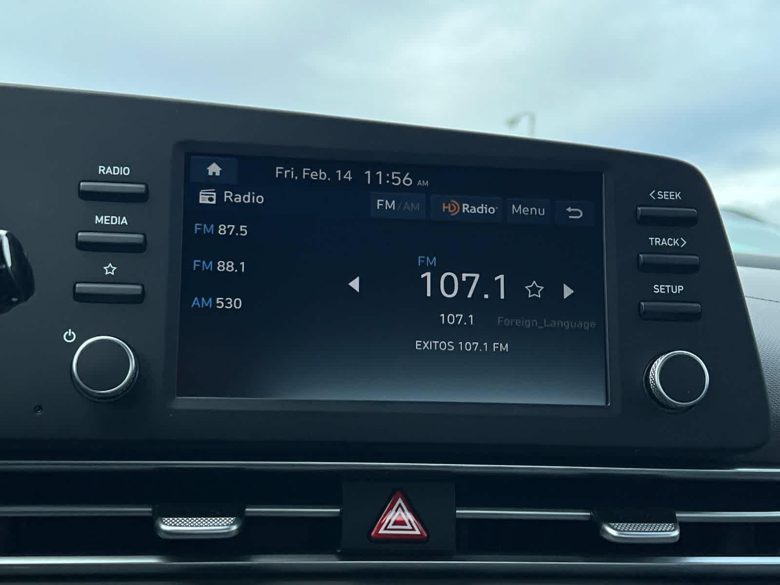 2025 Hyundai Elantra SEL - Photo 17