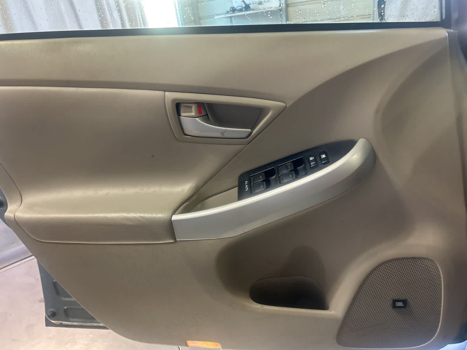 Thumbnail: 2012 Toyota Prius - 24