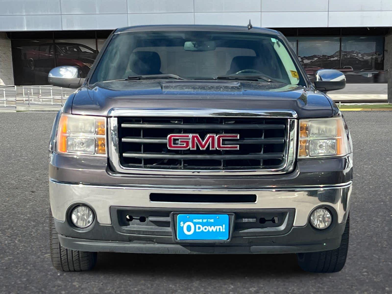 Thumbnail: 2010 GMC Sierra 1500 - 11