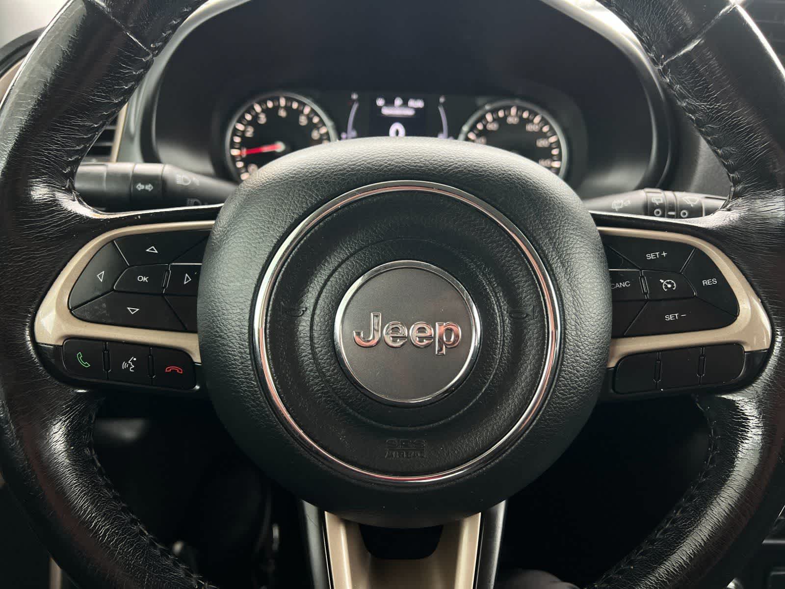 Thumbnail: 2017 Jeep Renegade - 24