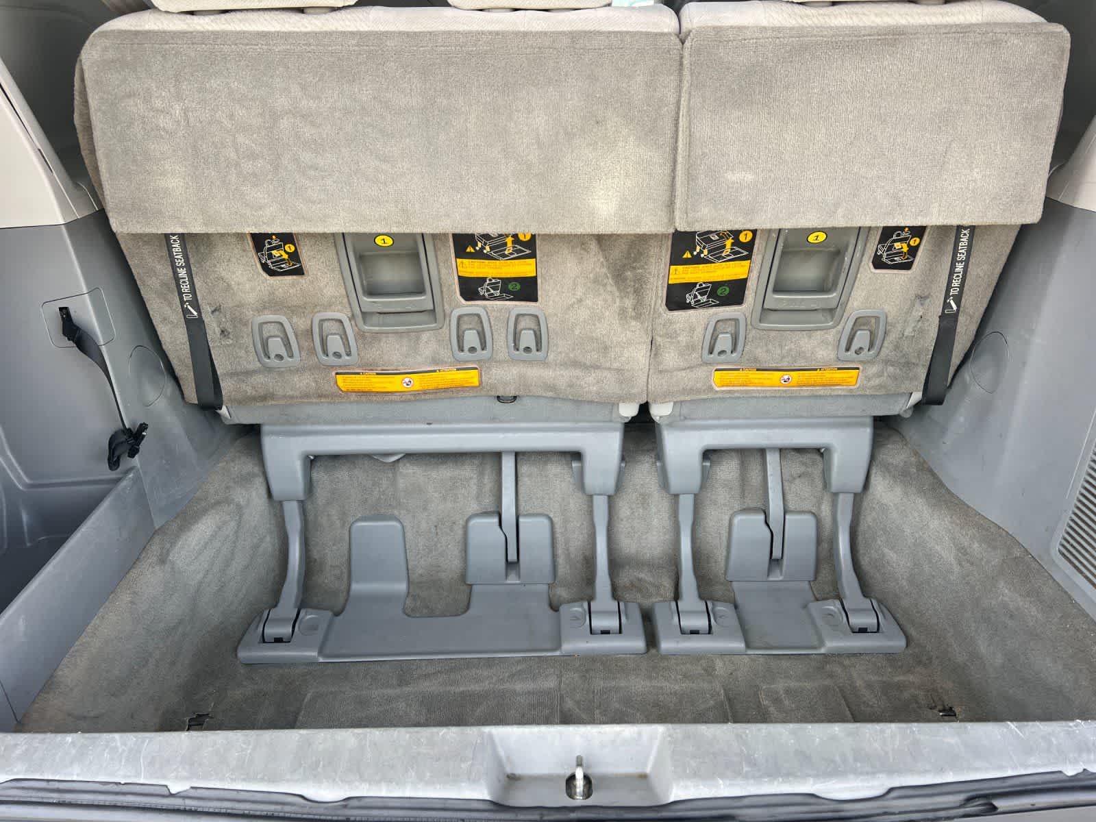 Thumbnail: 2012 Toyota Sienna - 17