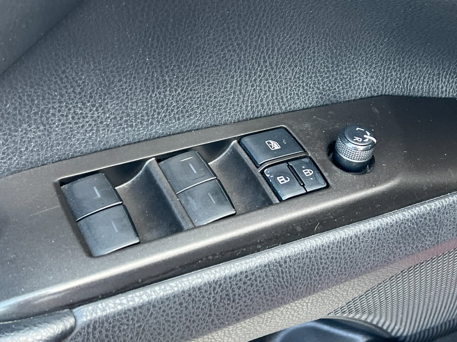 Thumbnail: 2022 Toyota Camry - 13