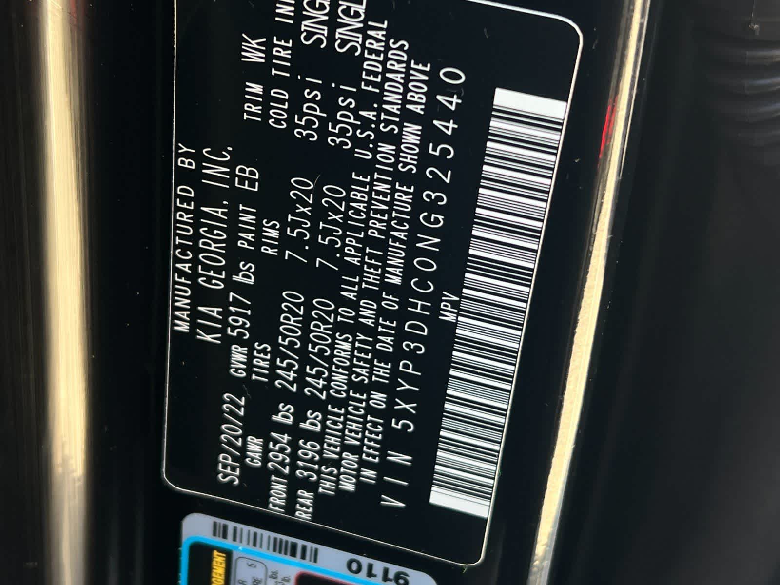 Thumbnail: 2022 Kia Telluride - 32