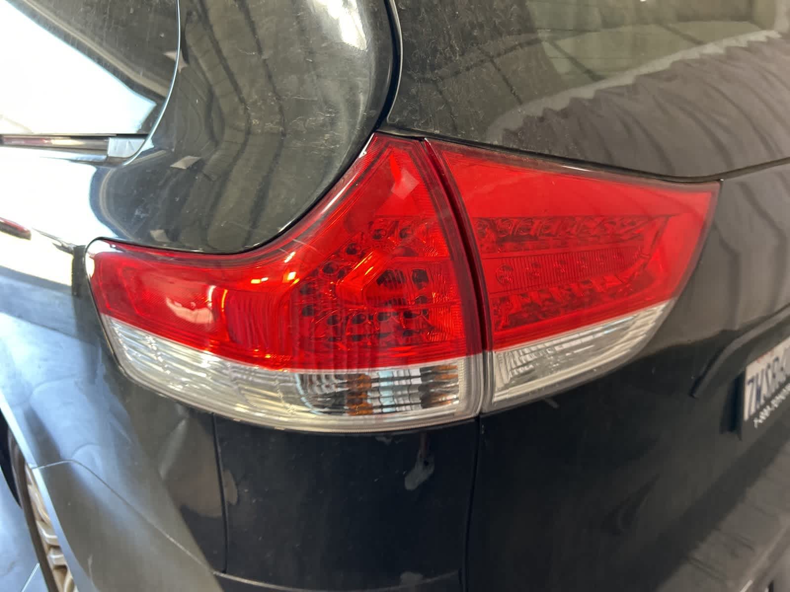 Thumbnail: 2014 Toyota Sienna - 12