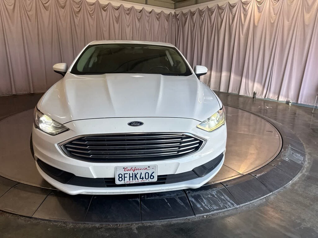Used 2018 Ford Fusion Hybrid SE Sedan