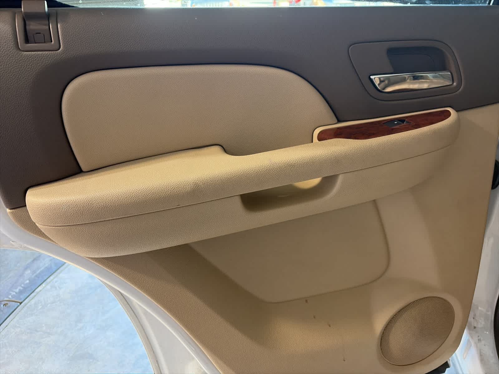 Thumbnail: 2014 Chevrolet Tahoe - 18