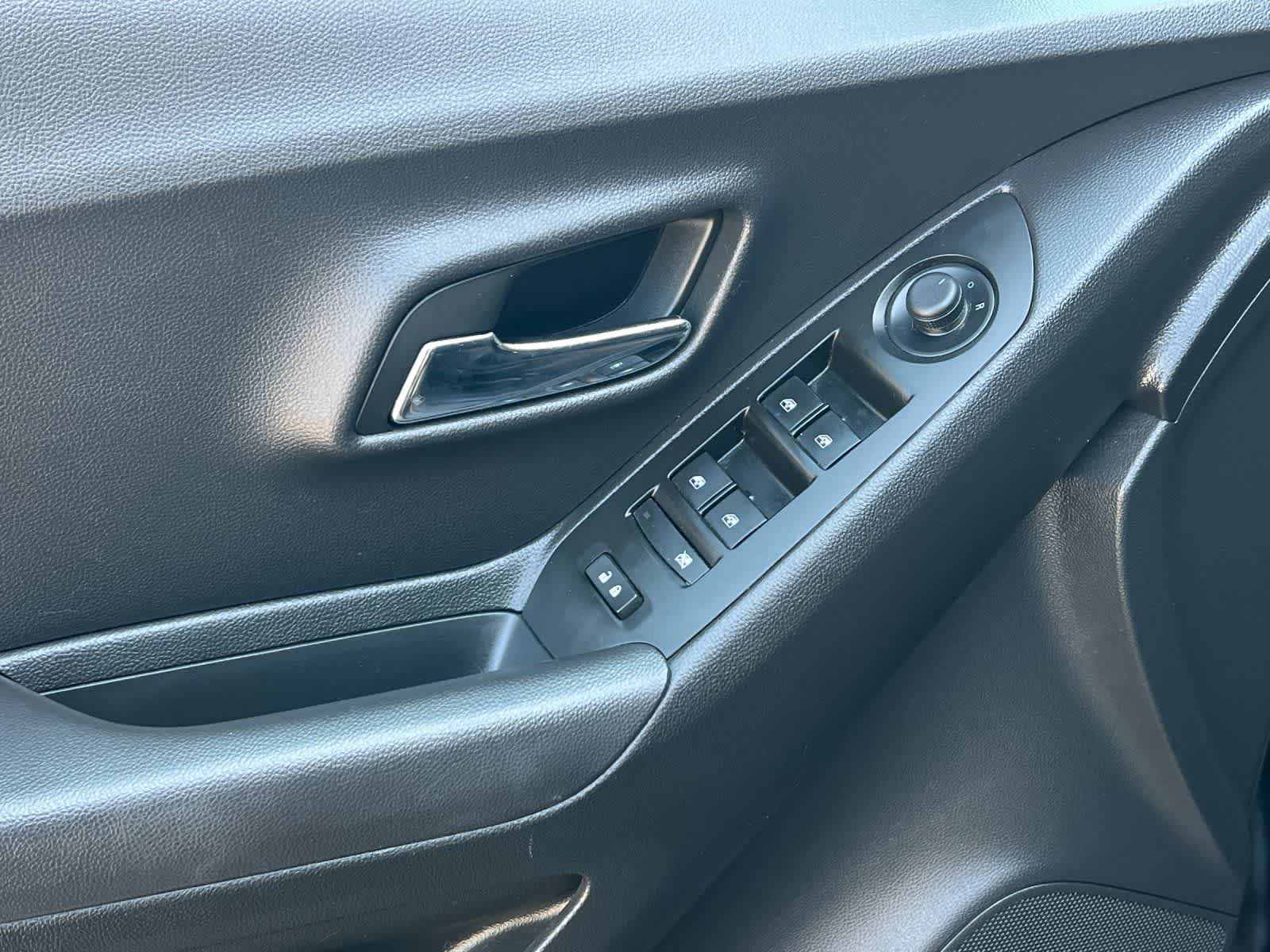 Thumbnail: 2020 Chevrolet Trax - 13