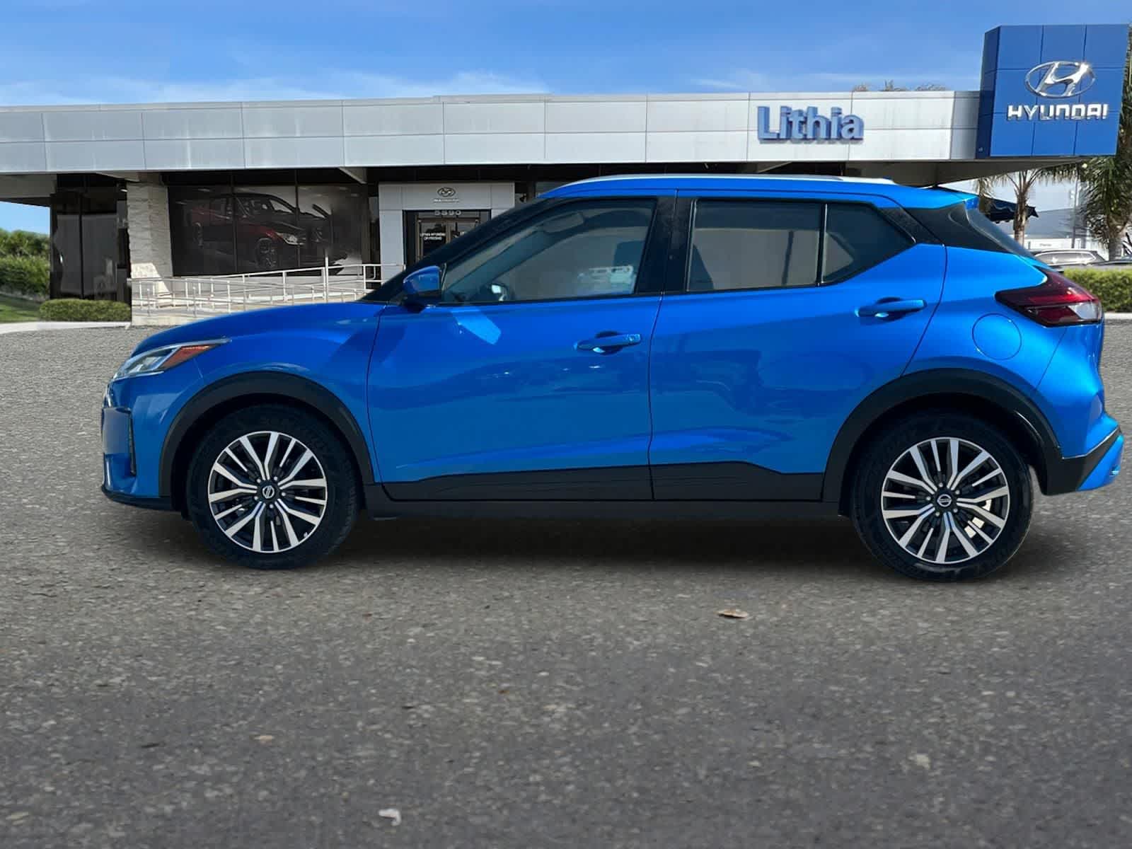 Thumbnail: 2021 Nissan Kicks - 6