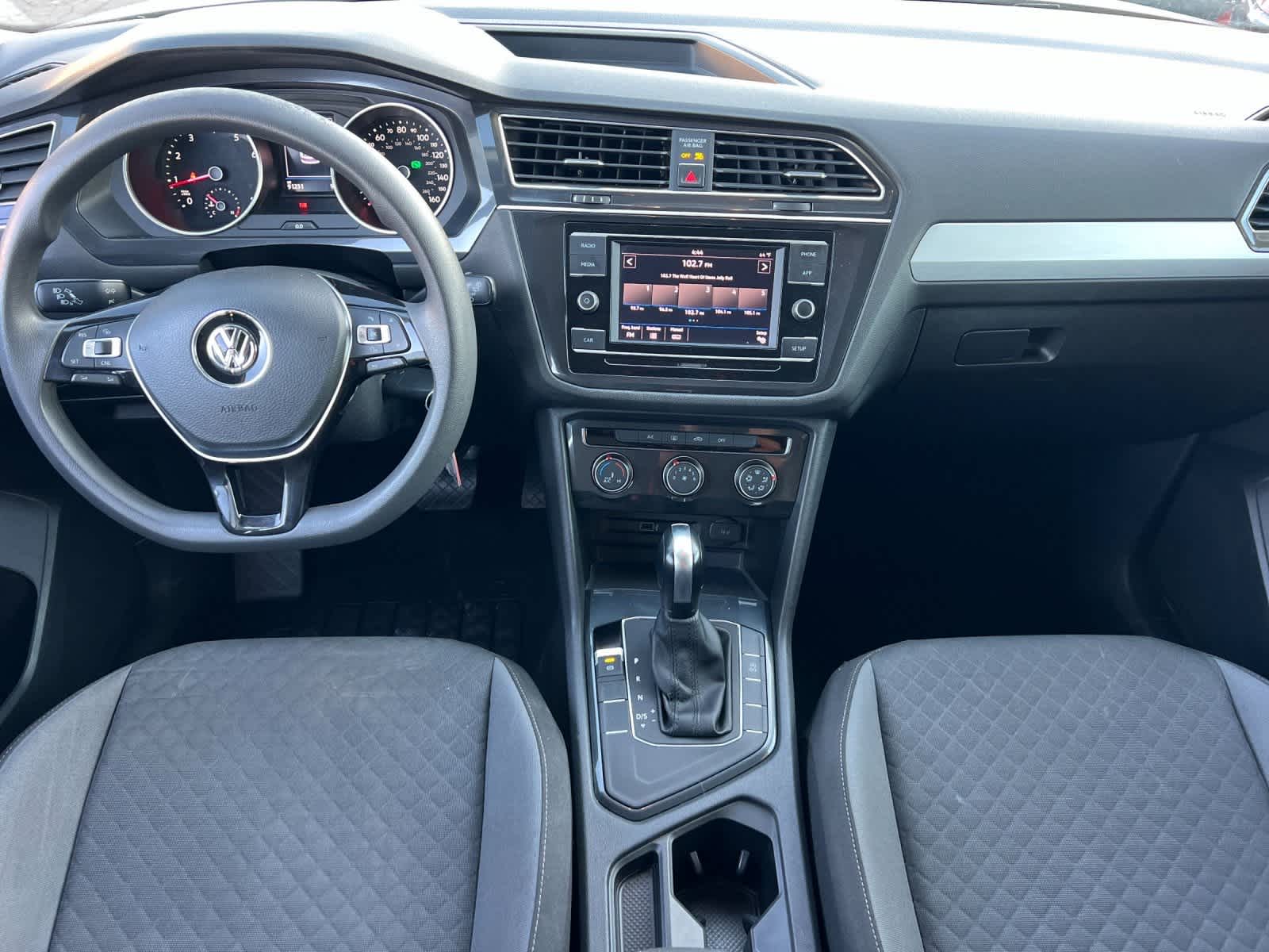 Thumbnail: 2018 Volkswagen Tiguan - 4