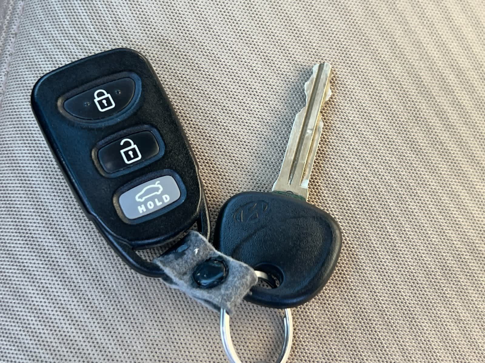 Thumbnail: 2013 Hyundai Elantra - 26