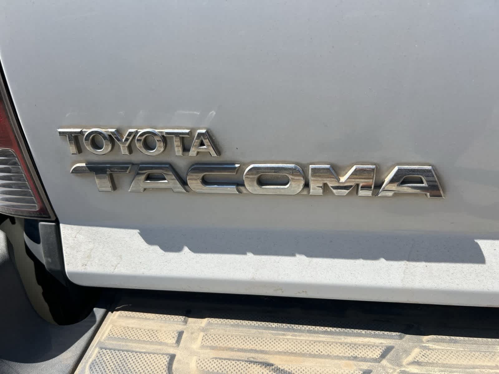 Thumbnail: 2014 Toyota Tacoma - 14