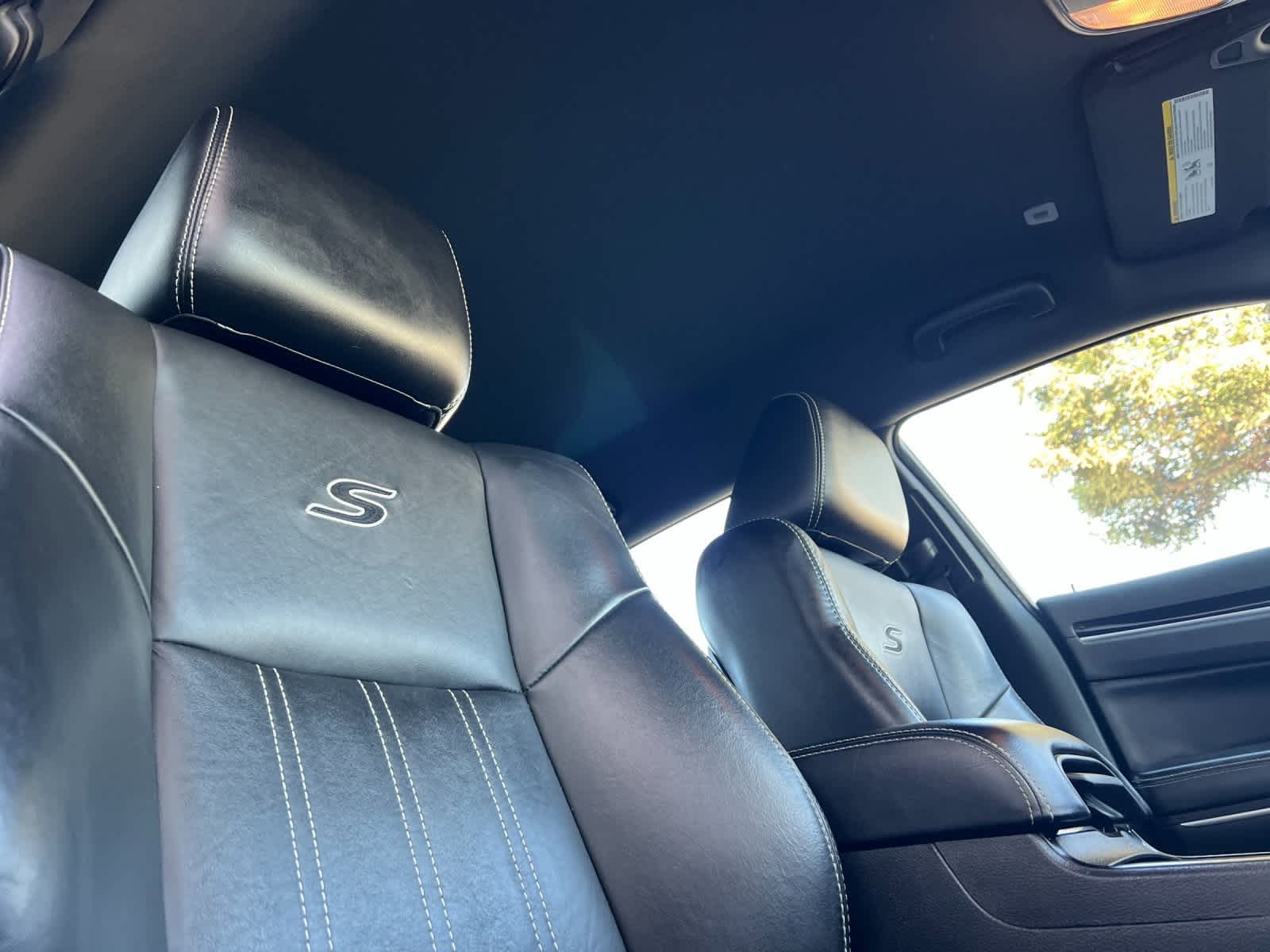 Thumbnail: 2021 Chrysler 300 - 17