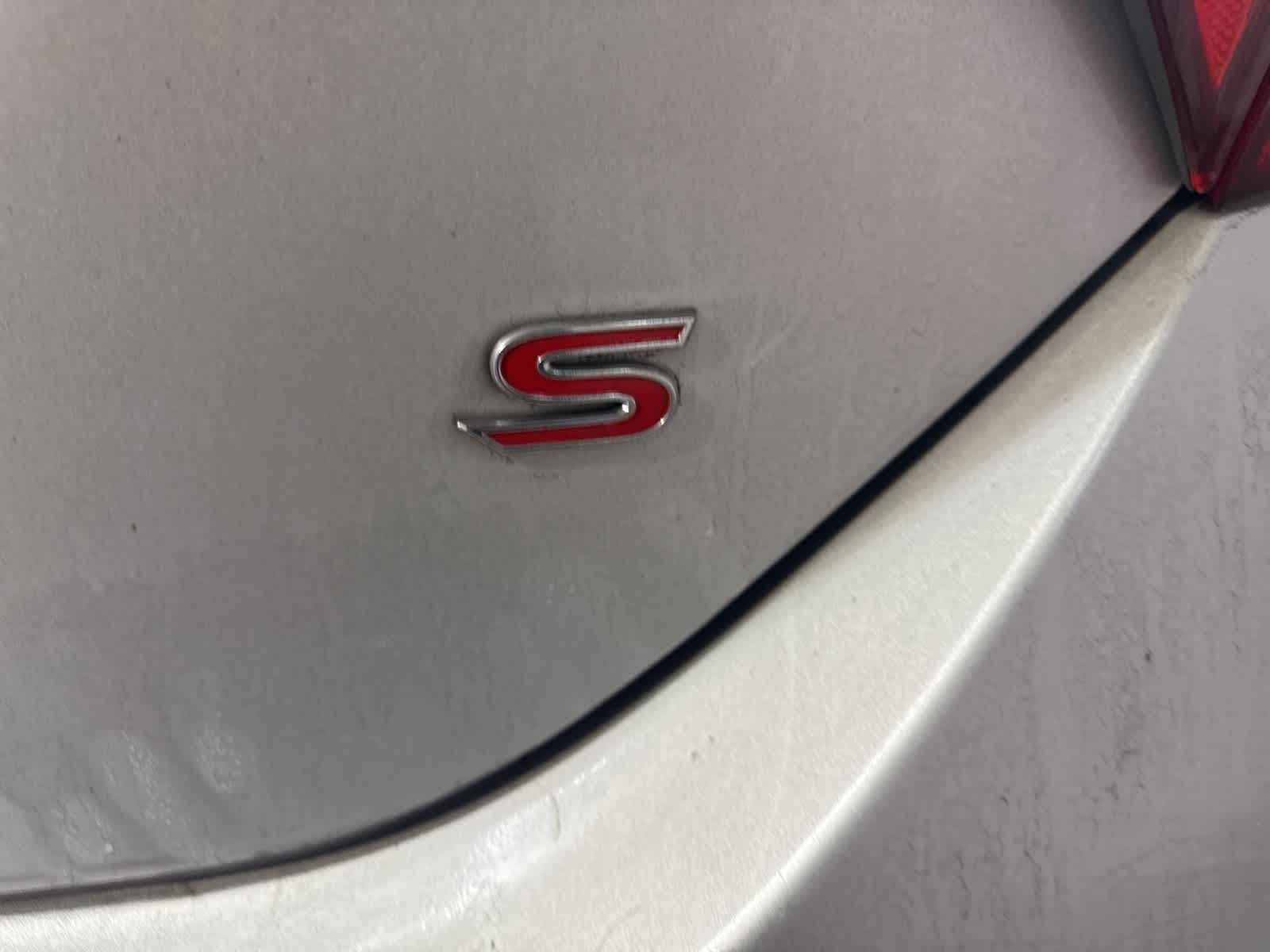 Thumbnail: 2016 Toyota Corolla - 13