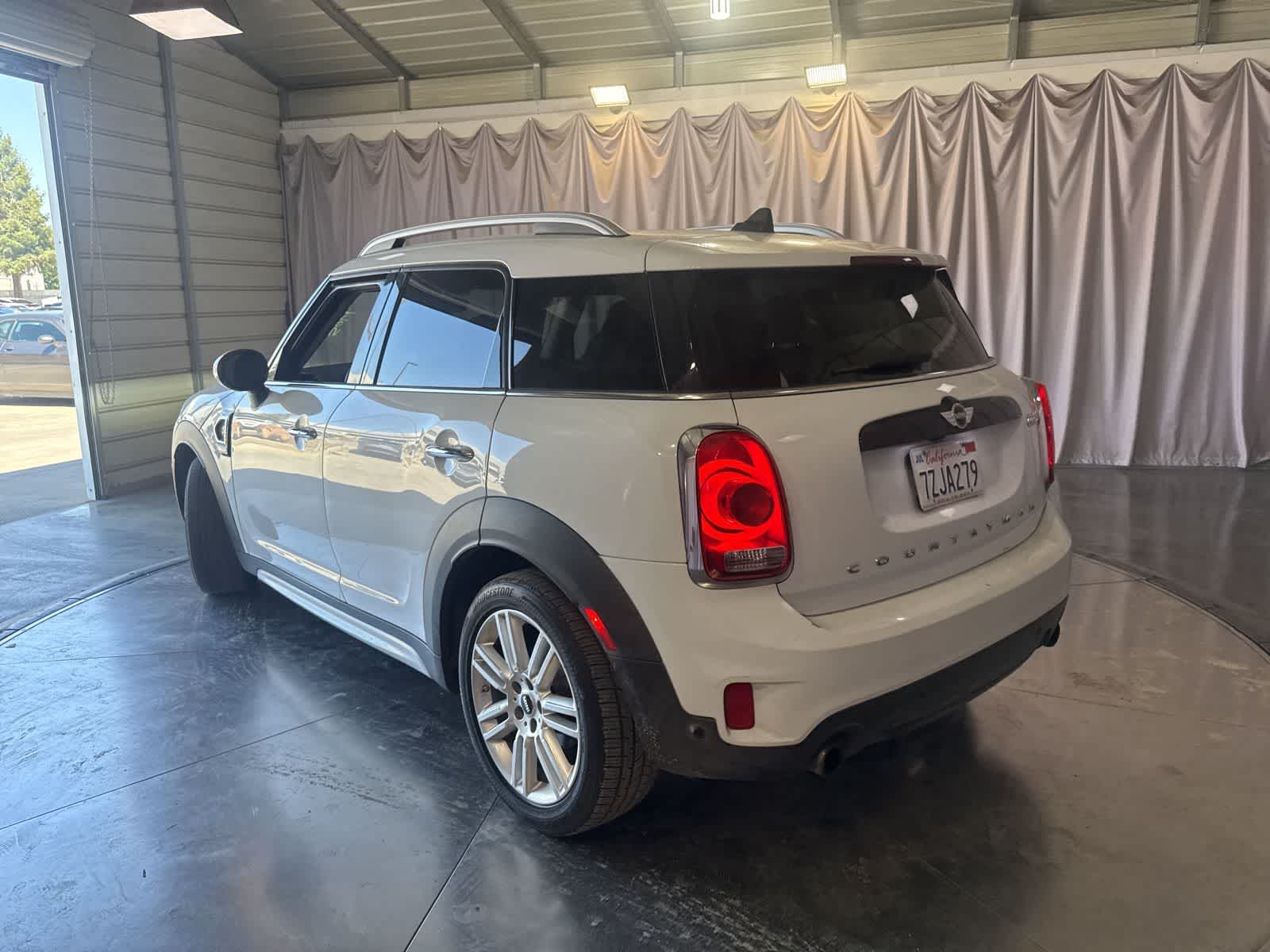 Thumbnail: 2017 MINI Cooper Countryman - 7