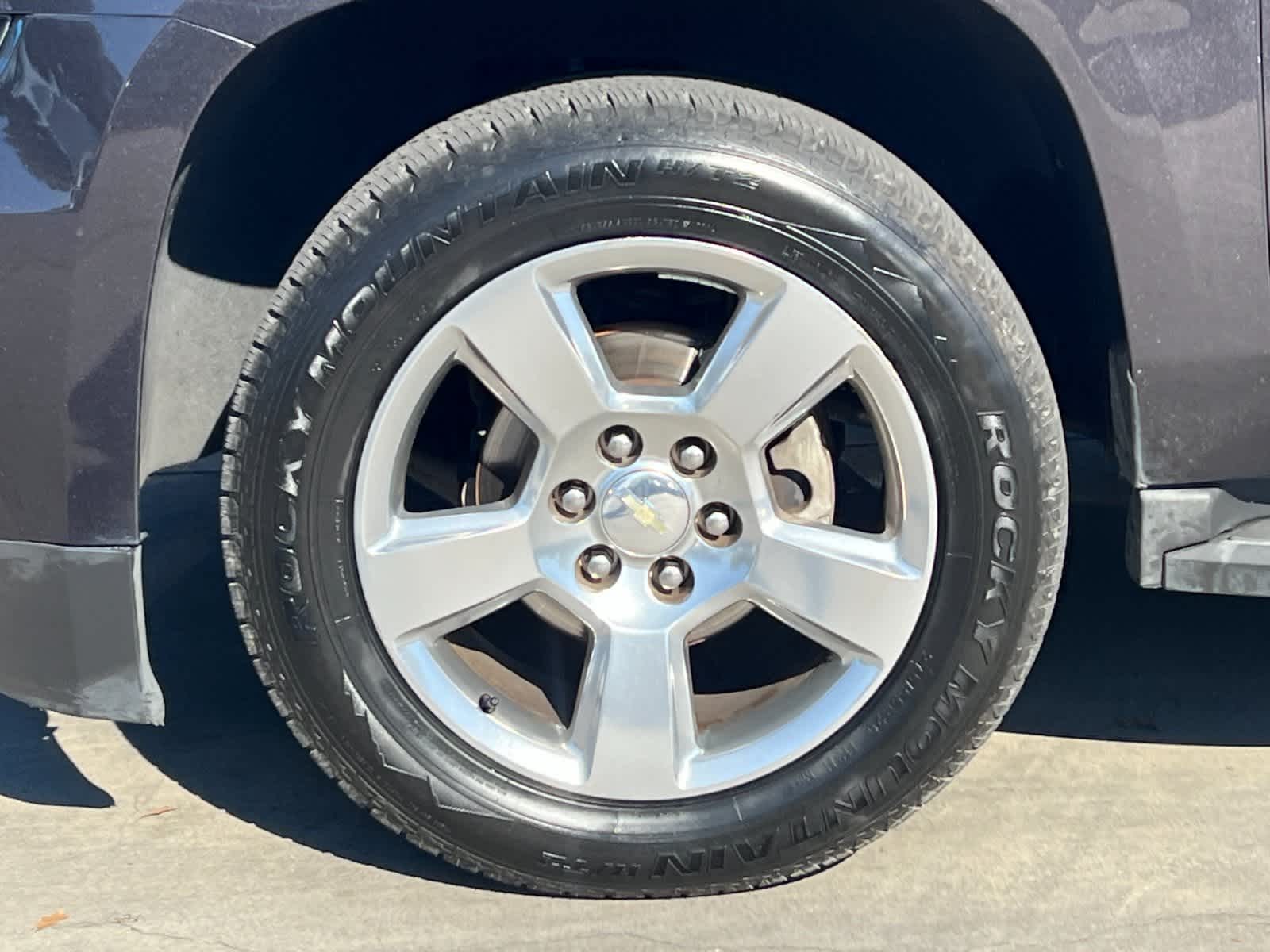 Thumbnail: 2017 Chevrolet Tahoe - 25