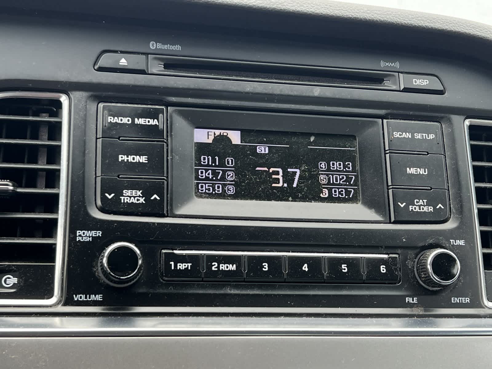2017 Hyundai Sonata Base 17