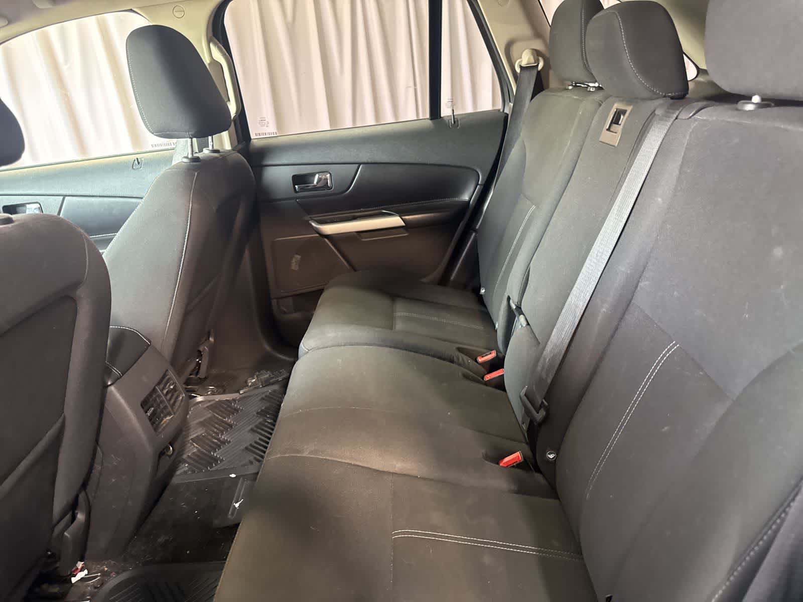 Thumbnail: 2011 Ford Edge - 16