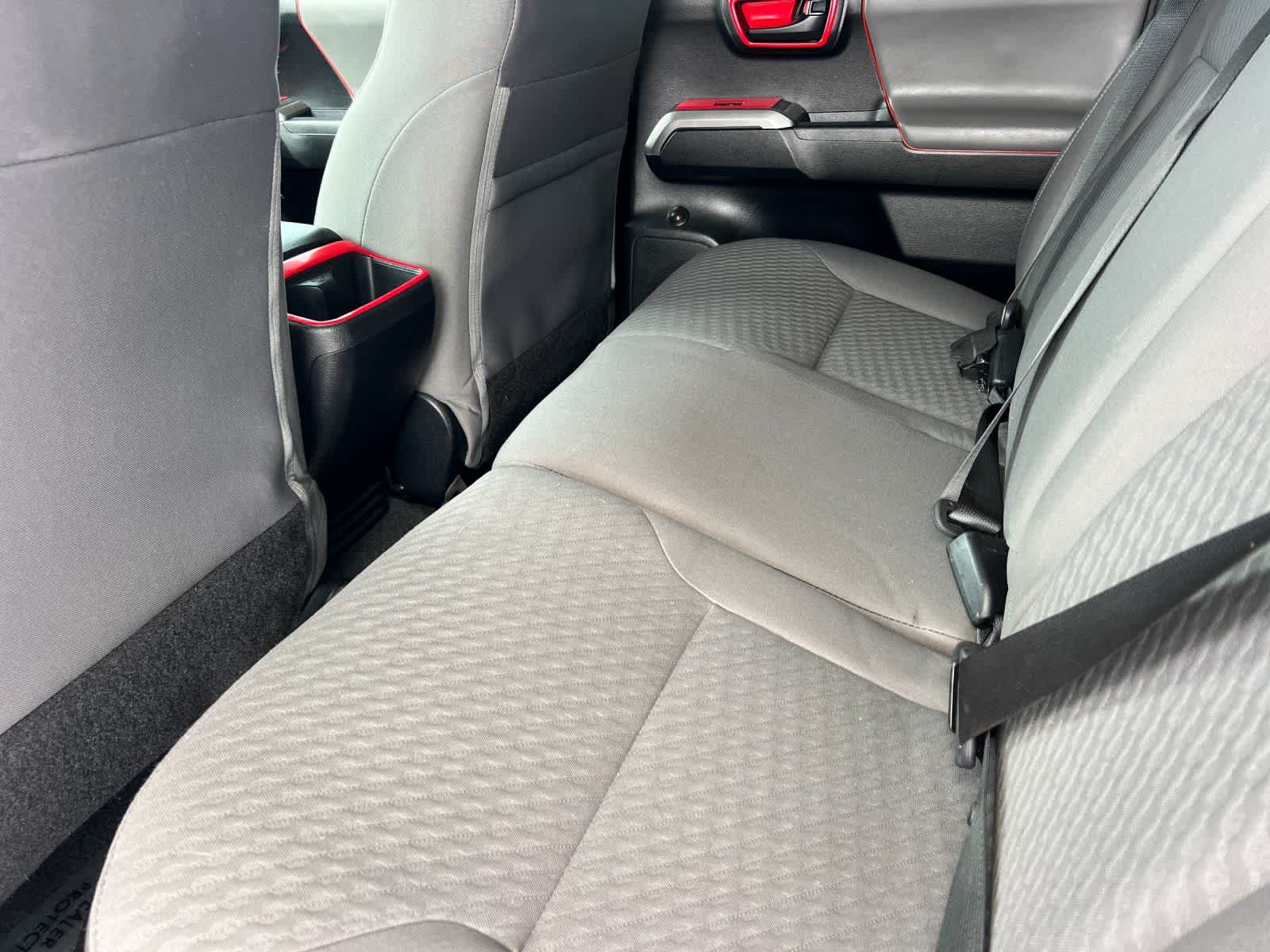 2021 Toyota Tacoma SR5 V6 photo 4