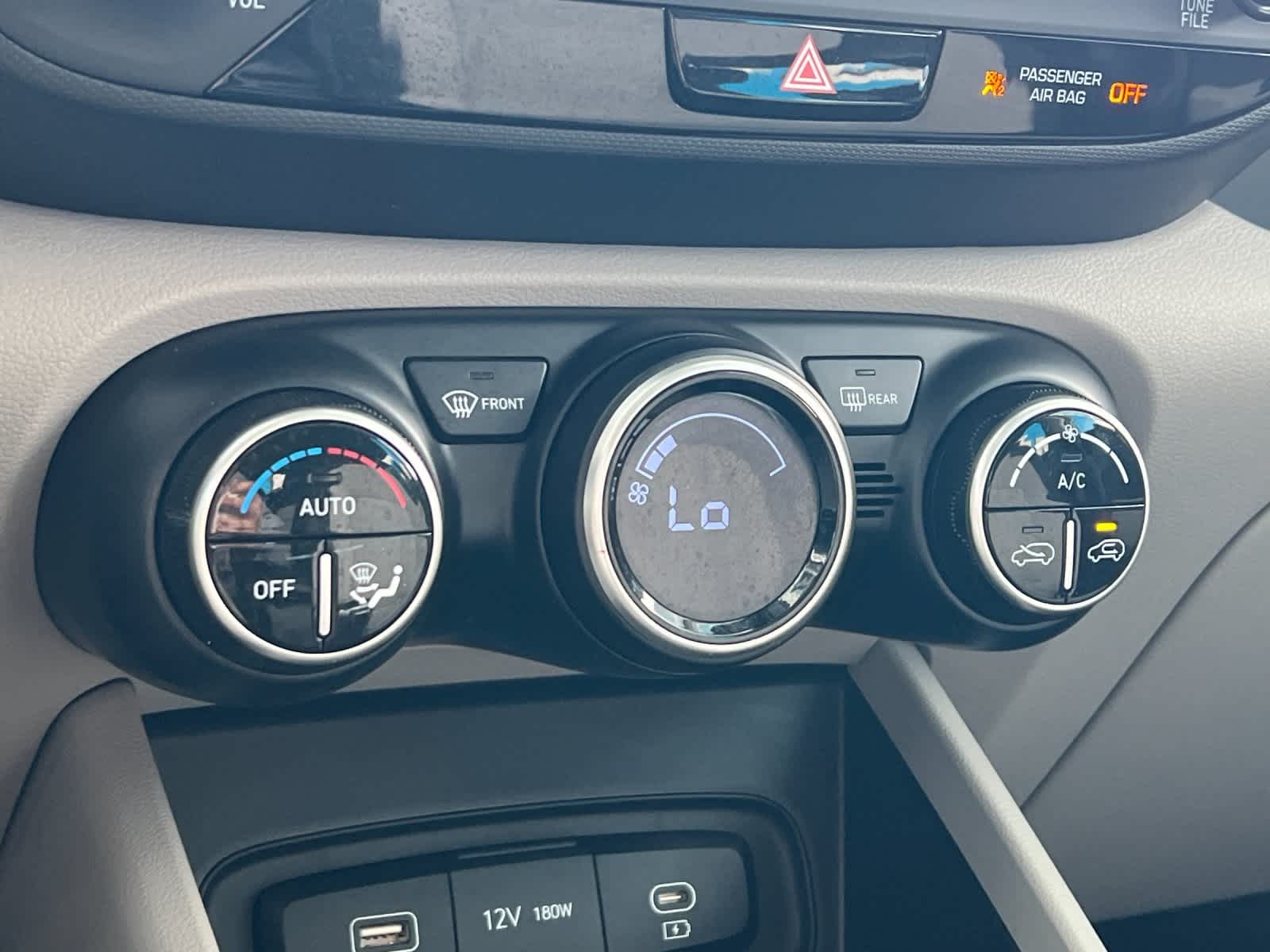 Thumbnail: 2023 Hyundai Venue - 21