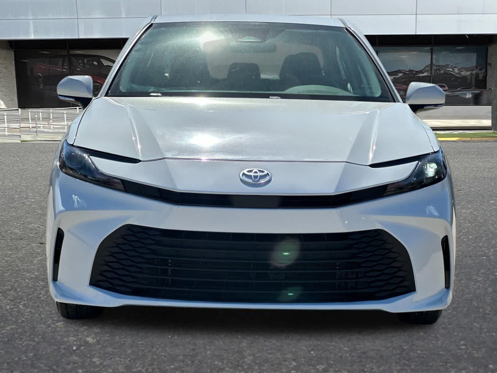 Thumbnail: 2025 Toyota Camry - 10