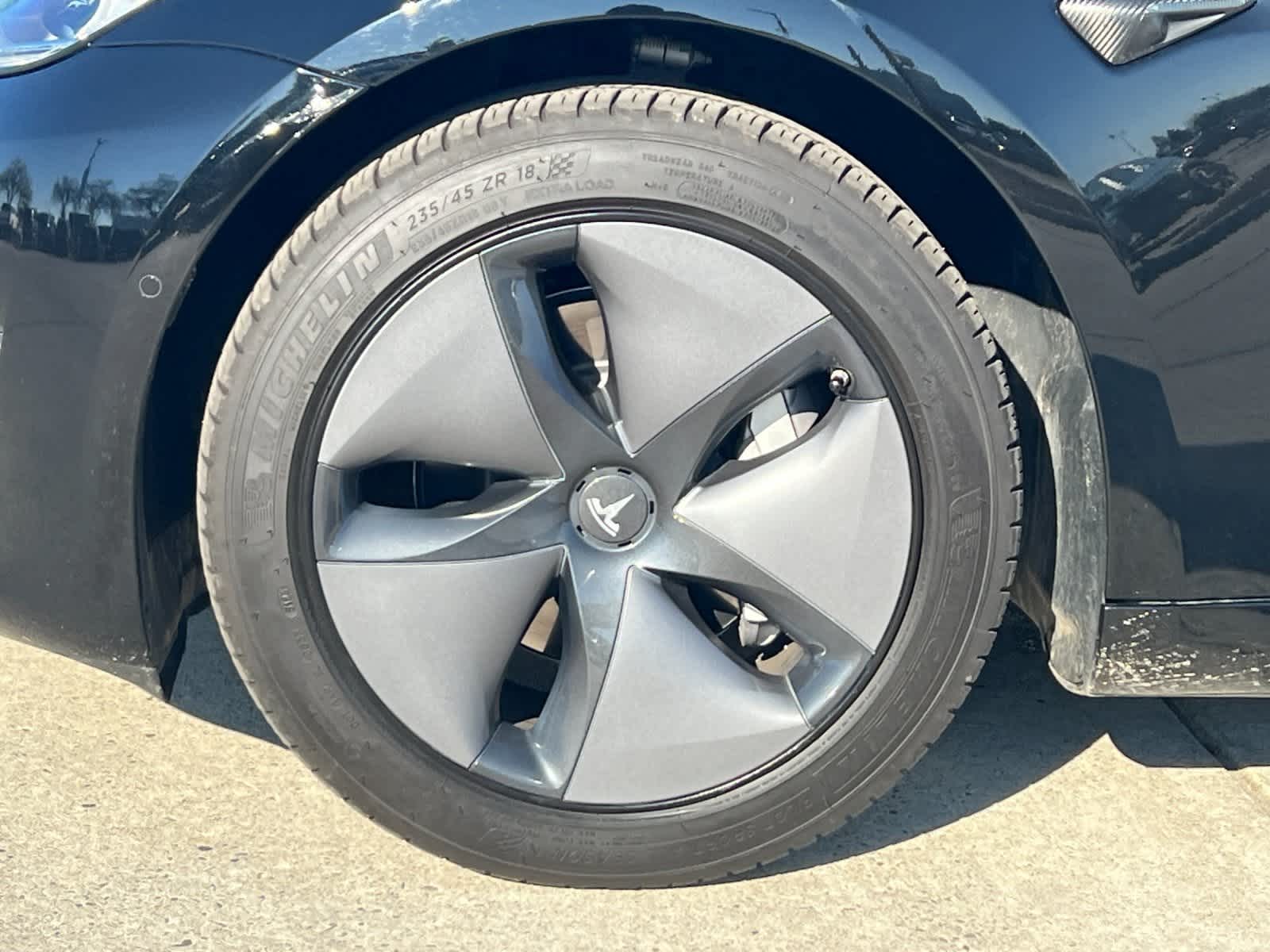 Thumbnail: 2018 Tesla Model 3 - 24