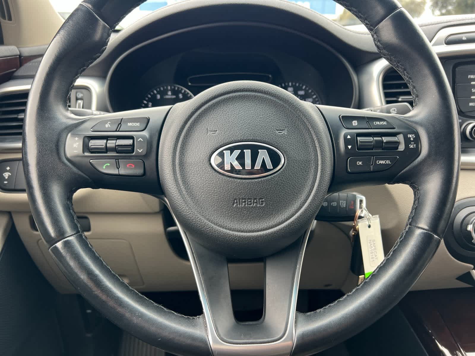 Thumbnail: 2016 Kia Sorento - 23