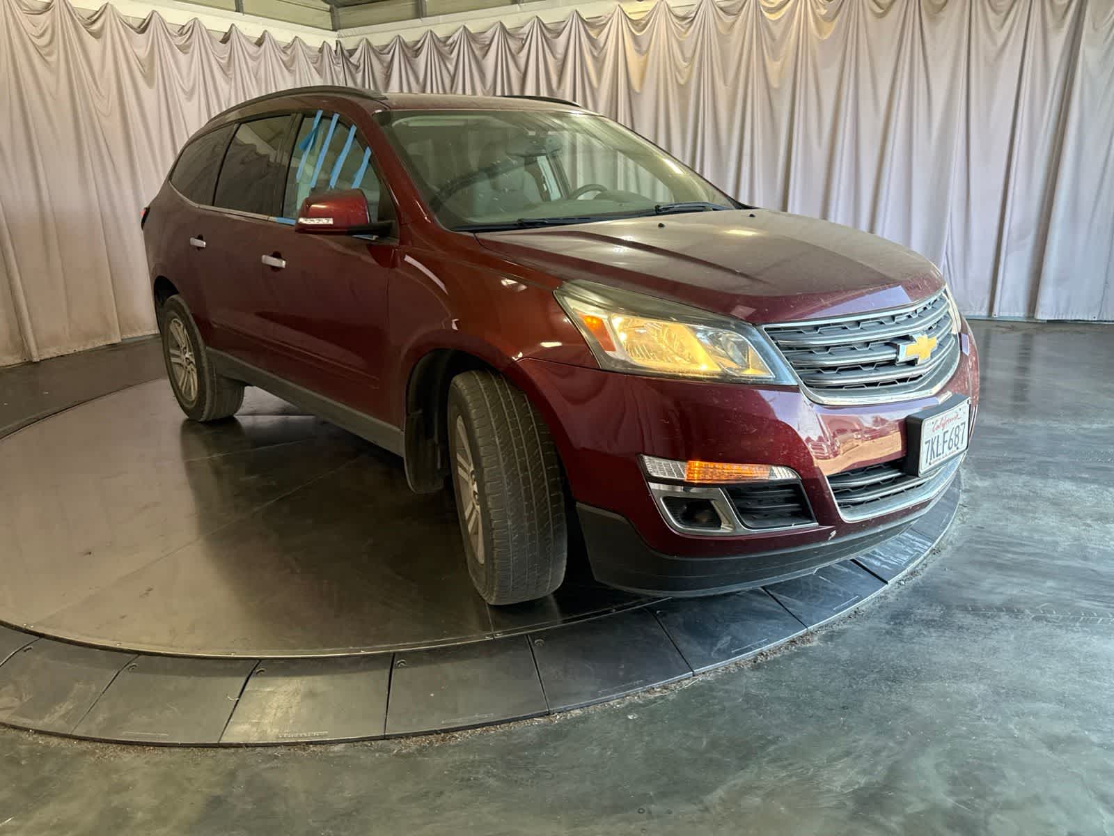 Thumbnail: 2015 Chevrolet Traverse - 3
